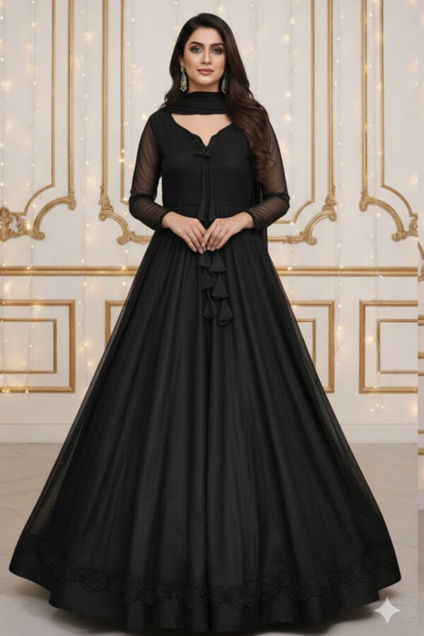 Black Stylish Gorget Maxi